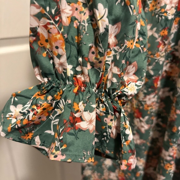 SHEIN Floral Green Dress - Picture 3 of 9